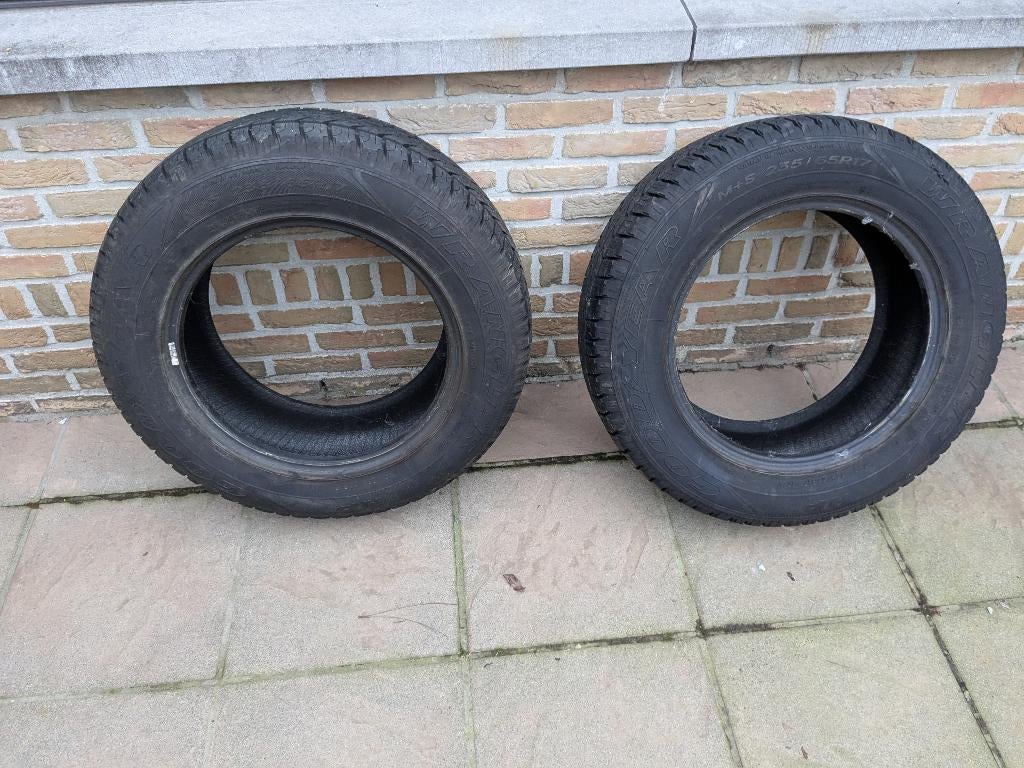 2 banden Goodyear Wrangler 235 65 R17 104 V, Auto-onderdelen, Ophalen, Gebruikt, 17 inch, 235 mm