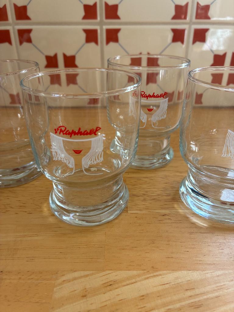 St Raphael-glas, Verzamelen, Ophalen of Verzenden, Nieuw, Waterglas