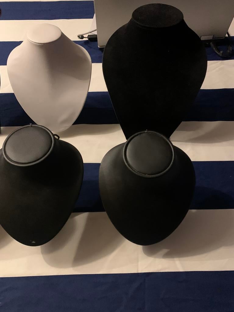 Présentation des bijoux, Bijoux, Sacs & Beauté, Enlèvement, Autres types