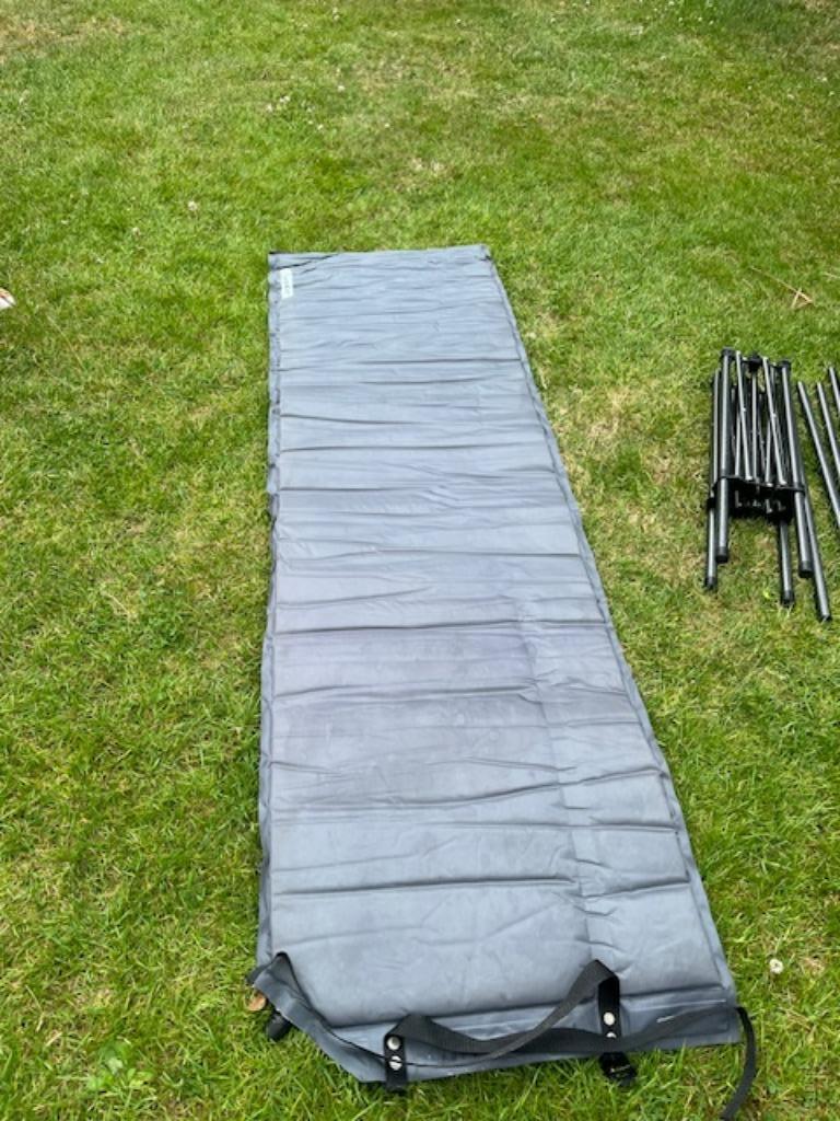 CAMPING MATERIAAL TAFELS ENZ..., Ophalen of Verzenden, Zo goed als nieuw