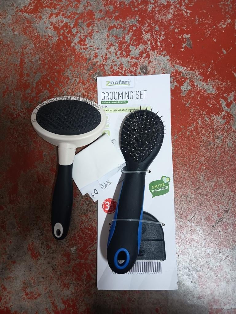 Lots de 2 brosses, Animaux & Accessoires, Jouets pour chats, Enlèvement ou Envoi, Neuf, Autres jouets