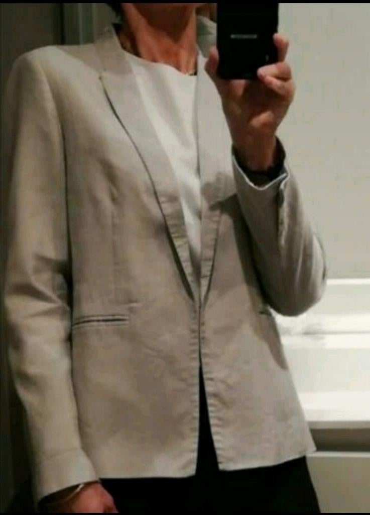 Nieuwe CAROLL-blazer in lichtgrijs linnen. Nooit gedragen., Kleding | Dames, Nieuw, Ophalen of Verzenden, CAROLL, Maat 36 (S)