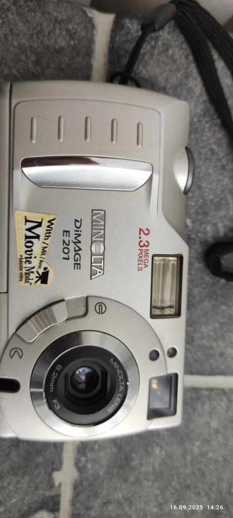 Minolta DiMAGE E201, Audio, Tv en Foto, Ophalen of Verzenden, Minolta