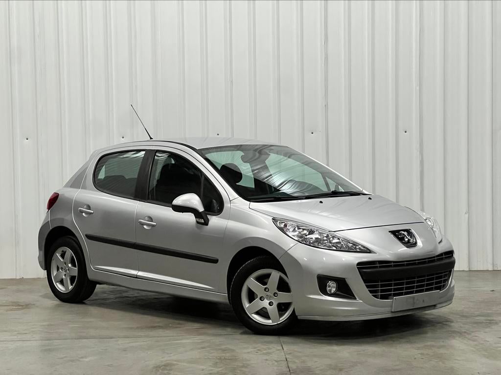 - Peugeot 207 - 1.4 Benzine - 89.000km - Airco - BJ 2012, Voorwielaandrijving, Euro 5, Stof, 1360 cc