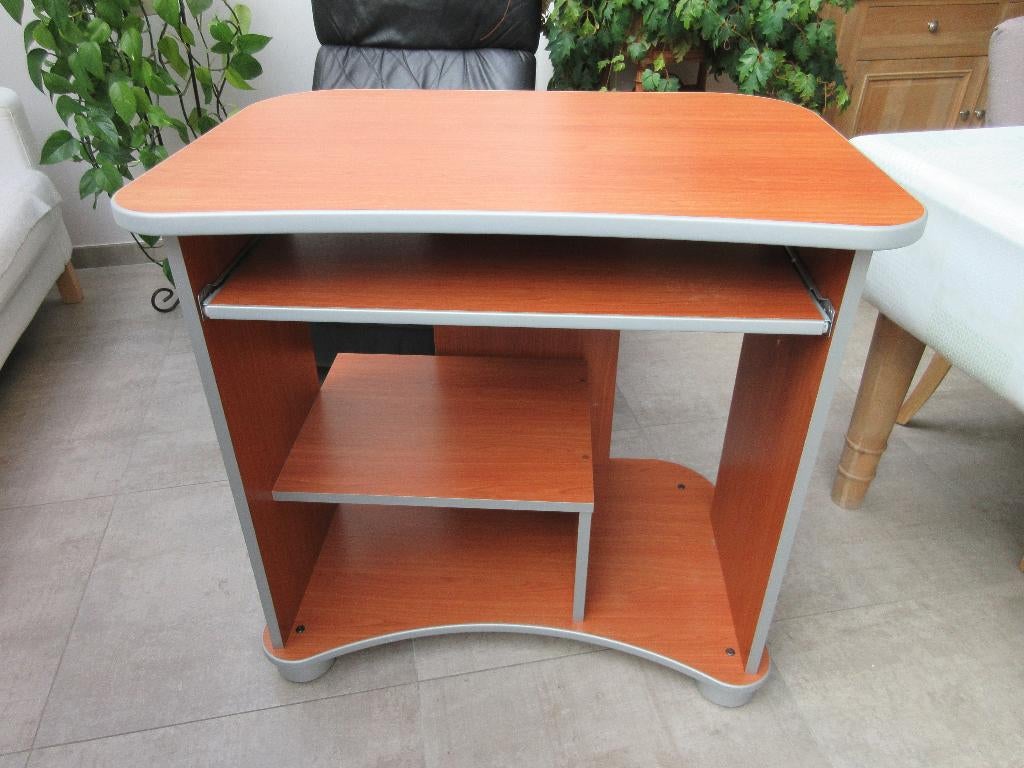 computertafel, Ophalen, Gebruikt