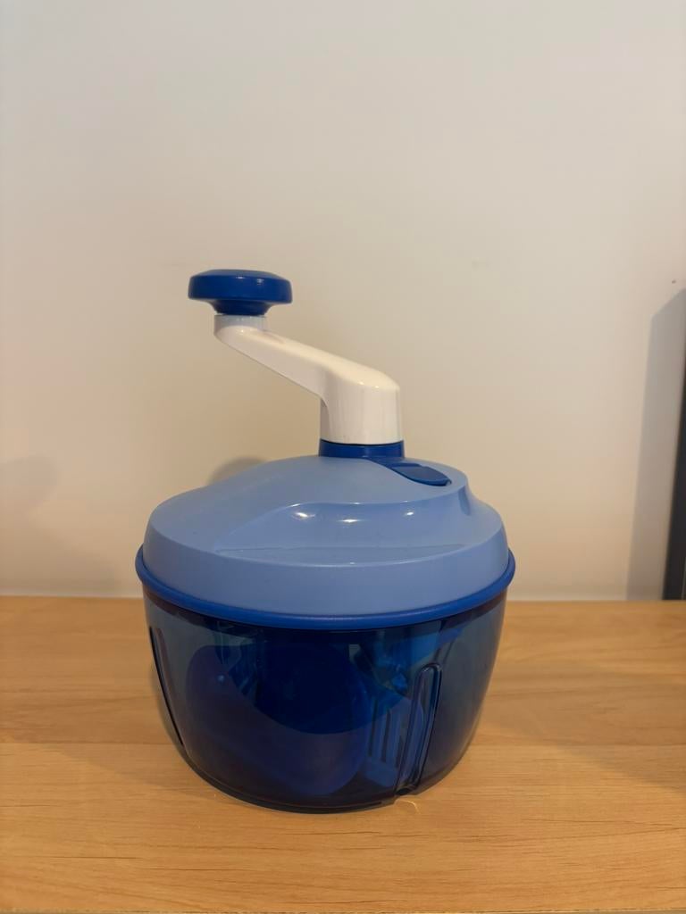 Tupperware hakmolen, Huis en Inrichting, Keuken | Tupperware, Ophalen, Zo goed als nieuw, Blauw, Overige typen