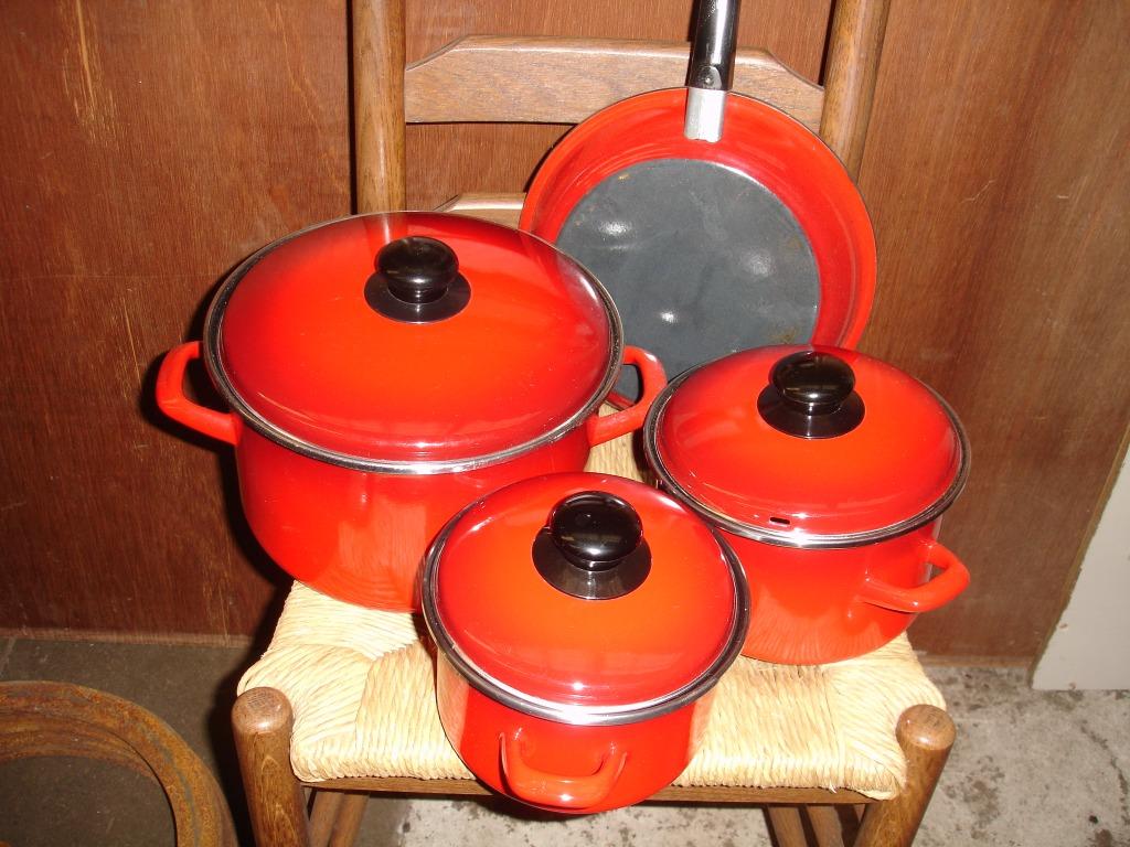 Keukenpotten de jaren 60 goede staat., Verzenden