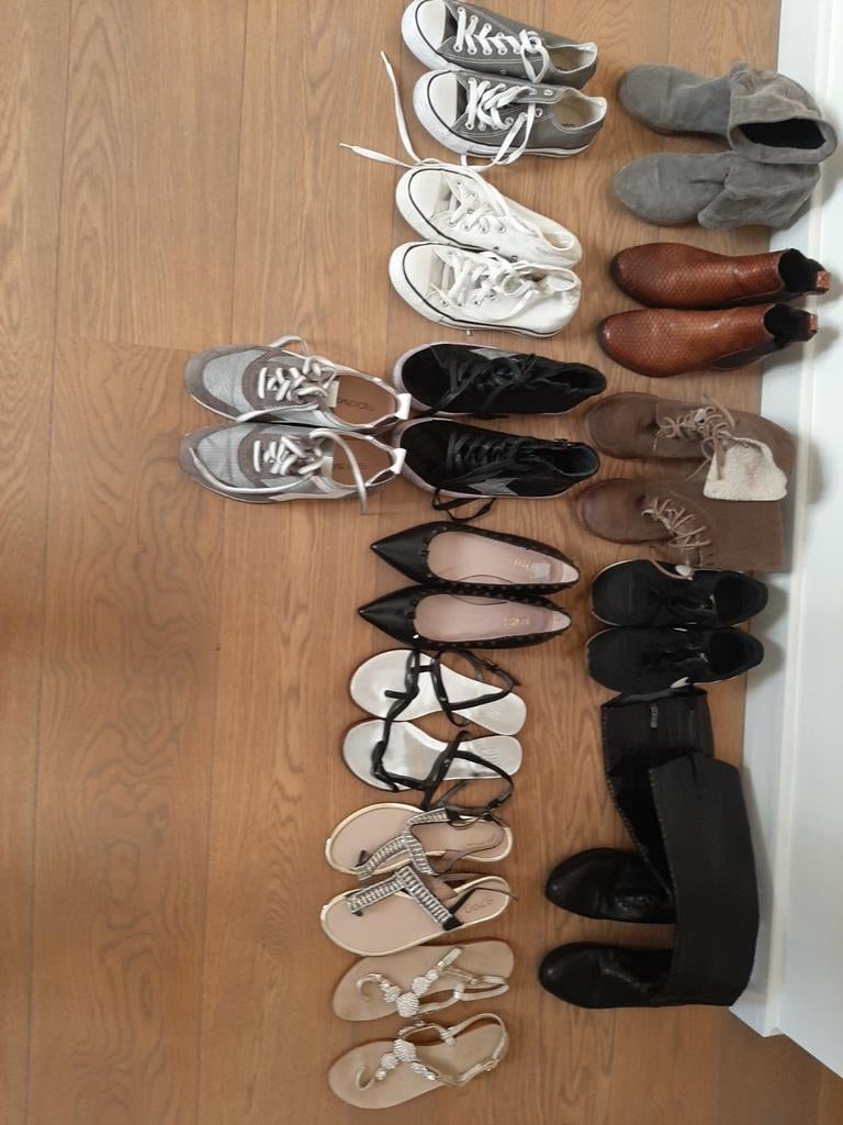 13 paar damesschoenen, verschillende merken maten 37/38., Ophalen, Zo goed als nieuw, Wit