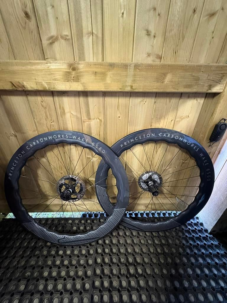 Carbon wielset, Fietsen en Brommers, Fietsonderdelen, Ophalen, Zo goed als nieuw