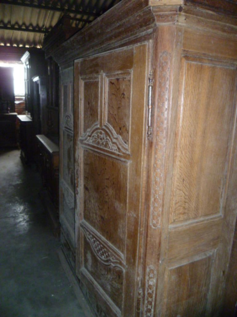 ANTIEKE EIKEN KAST MET LEGPLANKEN, Ophalen of Verzenden