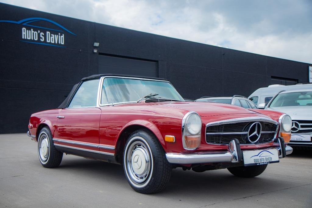 Mercedes-Benz 280 SL Pagoda Automaat / OLDTIMER / HISTORIEK, Auto's, Mercedes-Benz, Bedrijf, Te koop, SL, Lederen bekleding, Open dak