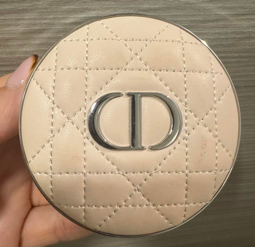 Poudre Dior forever 03 medium, Enlèvement ou Envoi, Comme neuf, Tout le visage, Maquillage