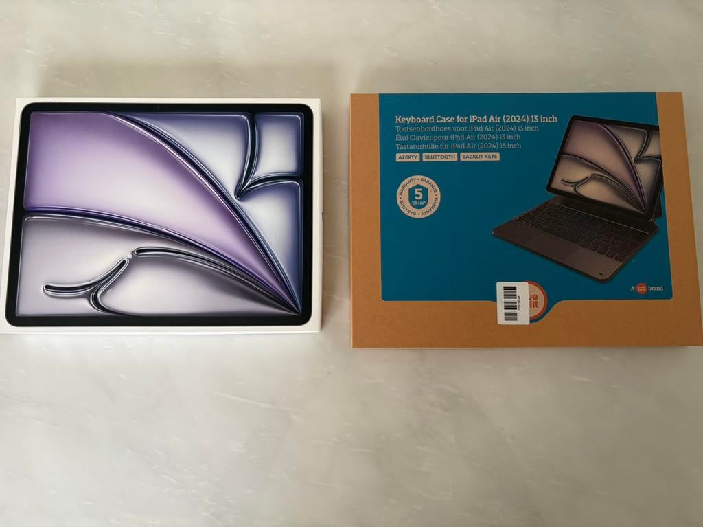 Ipad air (2025) 13 pouces 128go + clavier, Informatique & Logiciels, Apple iPad Tablettes, Apple iPad Air, 13 pouces ou plus, Comme neuf