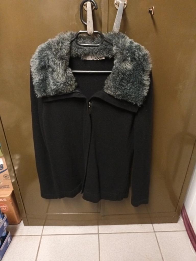Zwart lamswollen jasje. Medium, Verzenden, Zo goed als nieuw, Maat 38/40 (M), Zwart