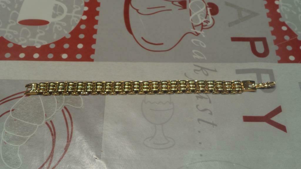 Goudkleurige armband, Handtassen en Accessoires, Ophalen, Zo goed als nieuw, Goud, Overige materialen