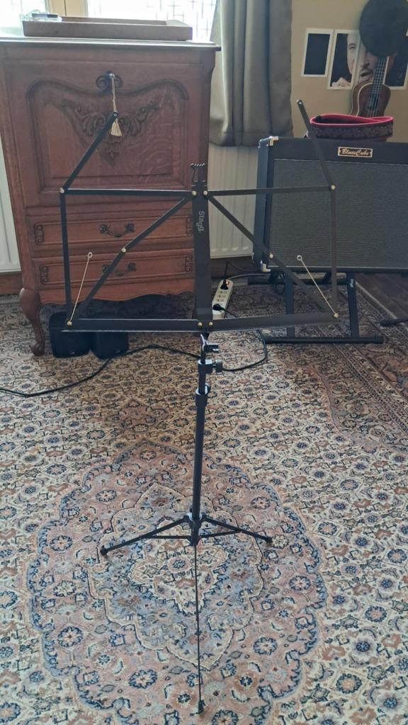 Muziekstandaard voor bladmuziek, Ophalen of Verzenden