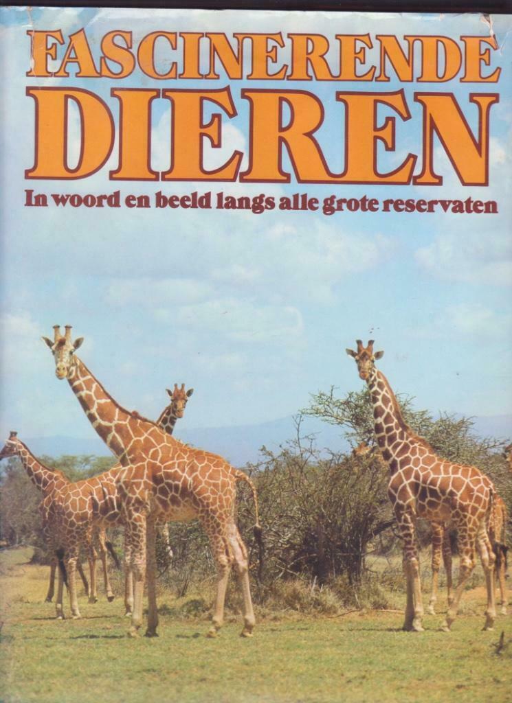 Boeken geschiedenis , natuur, atlas , woordenboek , monument, Boeken, Ophalen of Verzenden, Gelezen