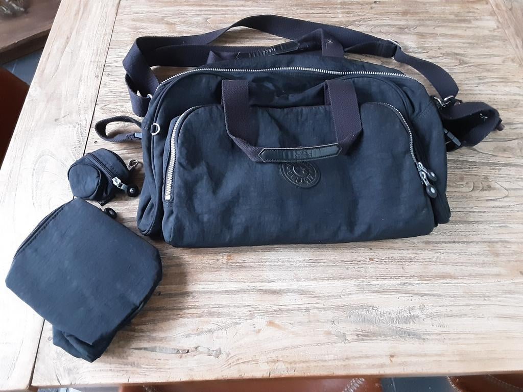 Kipling sac à langer noir, Enfants & Bébés, Sac à langer bébé, Enlèvement ou Envoi