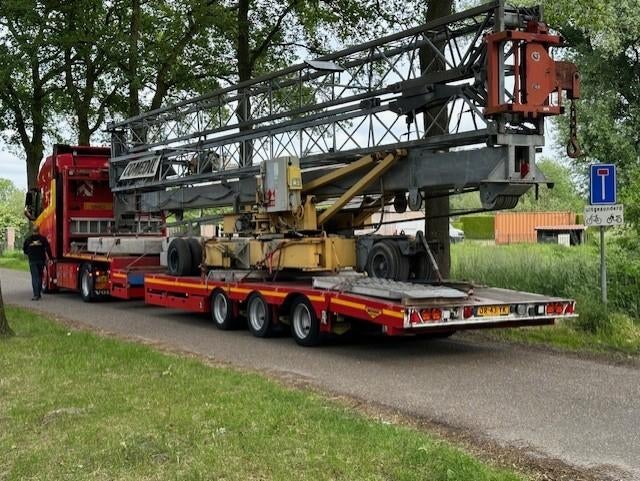 Bouwkraan comedil terex CBR-32, Articles professionnels, Machines & Construction | Grues & Excavatrices, Grue, Enlèvement ou Envoi