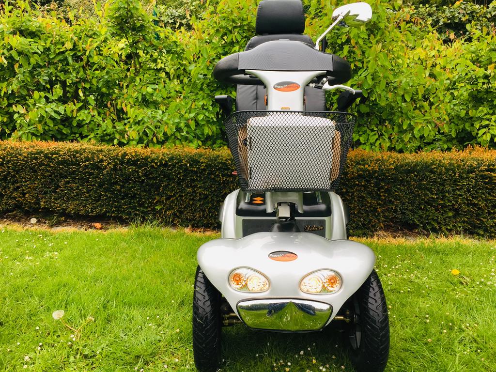 Scootmobiel Shoprider deluxe 4 elektrische invalide scooter, Diversen, Ophalen of Verzenden, Inklapbaar, Zo goed als nieuw, Elektrische rolstoel