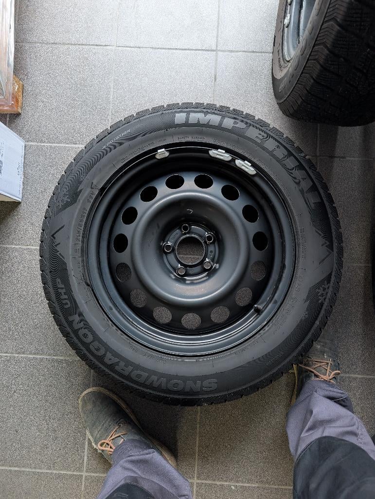 WINTERBANDEN + Velg Peugeot 5008, Auto-onderdelen, Ophalen, Gebruikt, Banden en Velgen, 17 inch