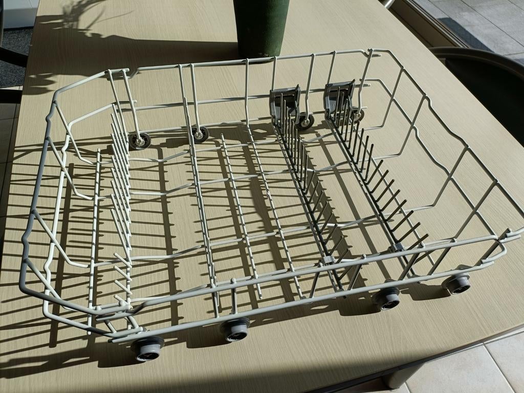 Bestekmand +  vaatwasmand op wieltjes voor vaatwas 45cm, Elektronische apparatuur, Vaatwasmachines, Ophalen, Zo goed als nieuw