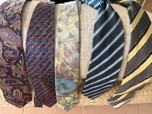5 stropdassen (4 zijde), Kleding | Heren, Stropdassen, Ophalen of Verzenden, Zo goed als nieuw