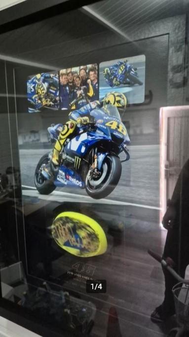 Genouillère signée Valentino Rossi, Enlèvement, Neuf, Autres types