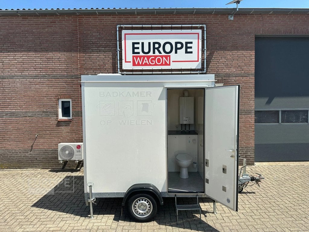 Mobiele badkamer EW240 GAS Eurowagon, Articles professionnels, Machines & Construction | Abris de chantier & Conteneurs