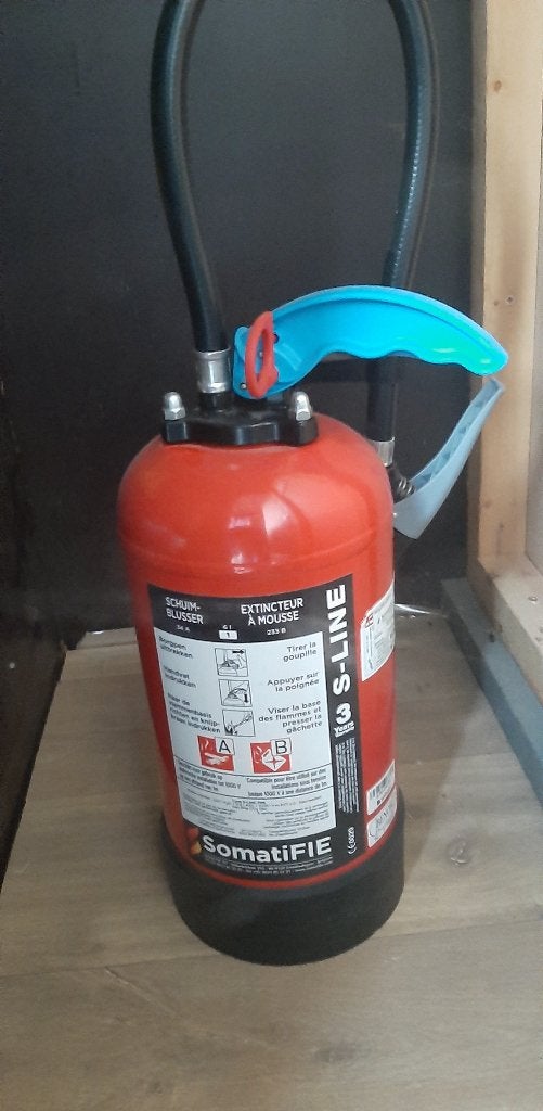 schuimblusser SomatiFIE 6l, Ophalen, Zo goed als nieuw, Brandblusser