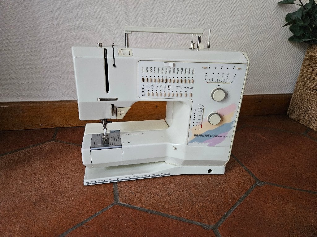 Bernina 1090 (topstaat, zeer volledig), Enlèvement, Utilisé, Machine à coudre, Bernina