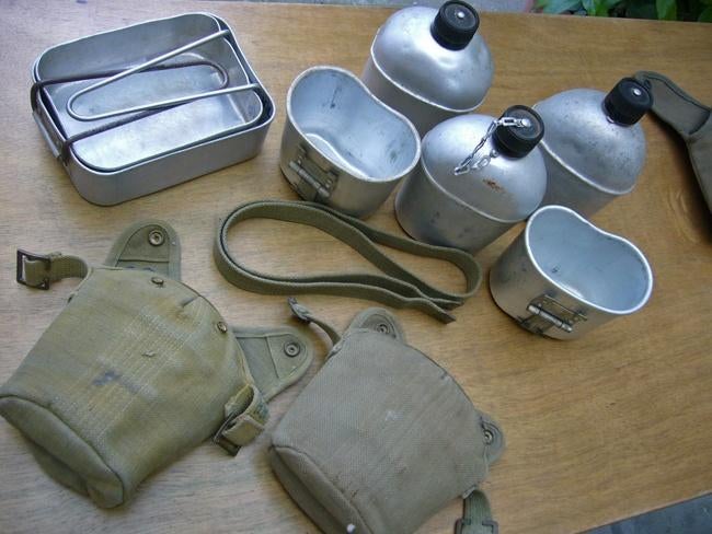 ABL drinkbussen, veldfles, hoezen en gamellen, Collections, Objets militaires | Général, Enlèvement, Armée de terre, Autres types