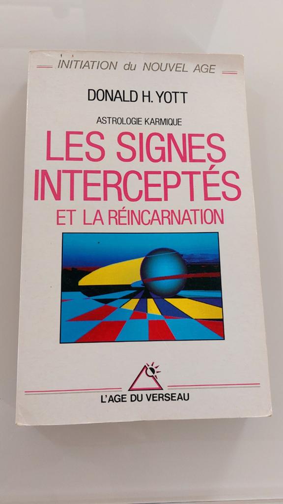 Livre " Les signes intercepté et la réincarnation ", Boeken, Esoterie en Spiritualiteit, Astrologie