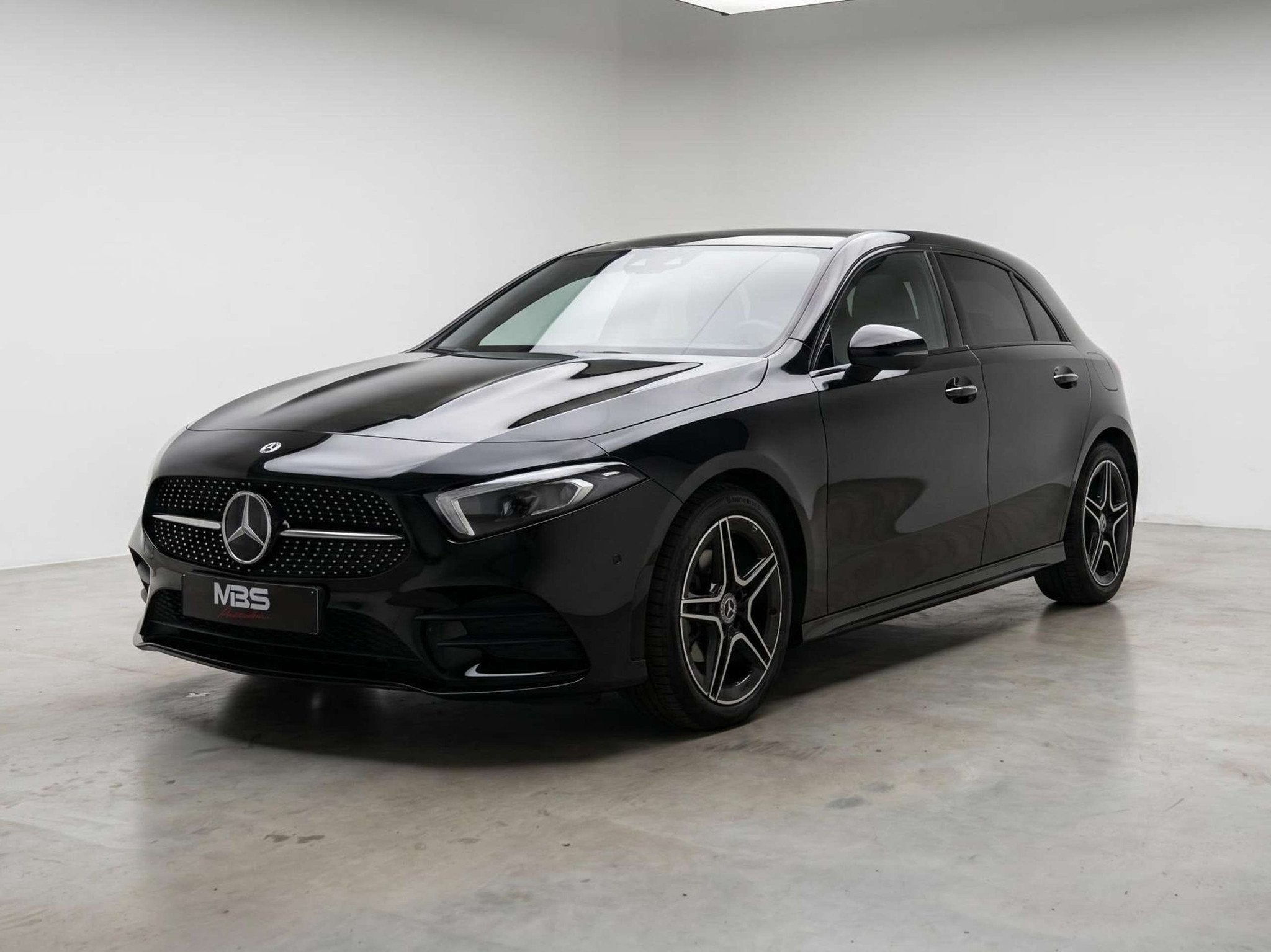 Mercedes-Benz A-Klasse 250 * PHEV *PACK AMG* TVAC* TOIT PANO, Achat, Euro 6, Entreprise, Noir