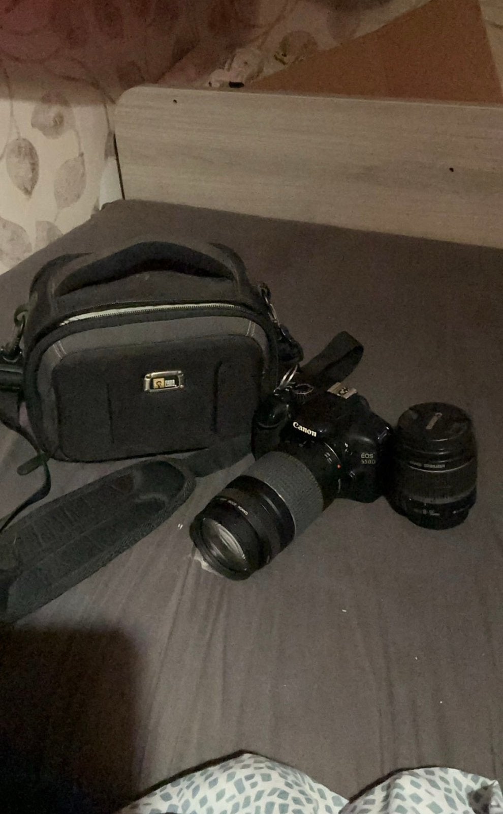 Canon EOS 550D – Complete Set, Ophalen, Zo goed als nieuw, Overige typen, Met hoes of tas