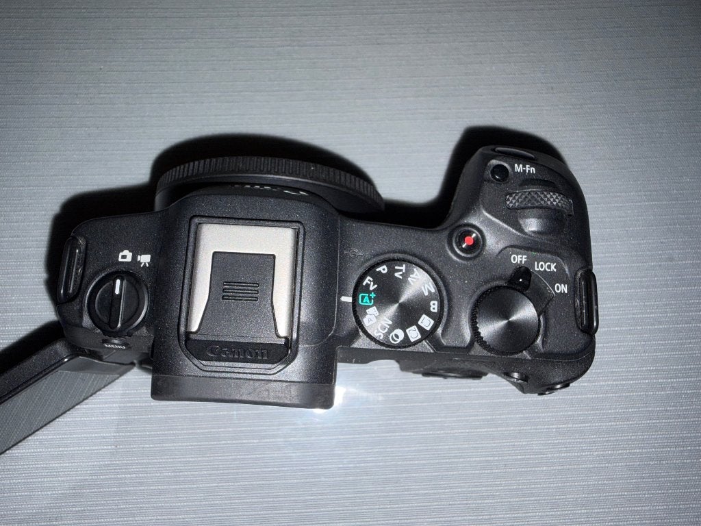 Canon R8, Ophalen, 25 megapixels, Canon, Accu