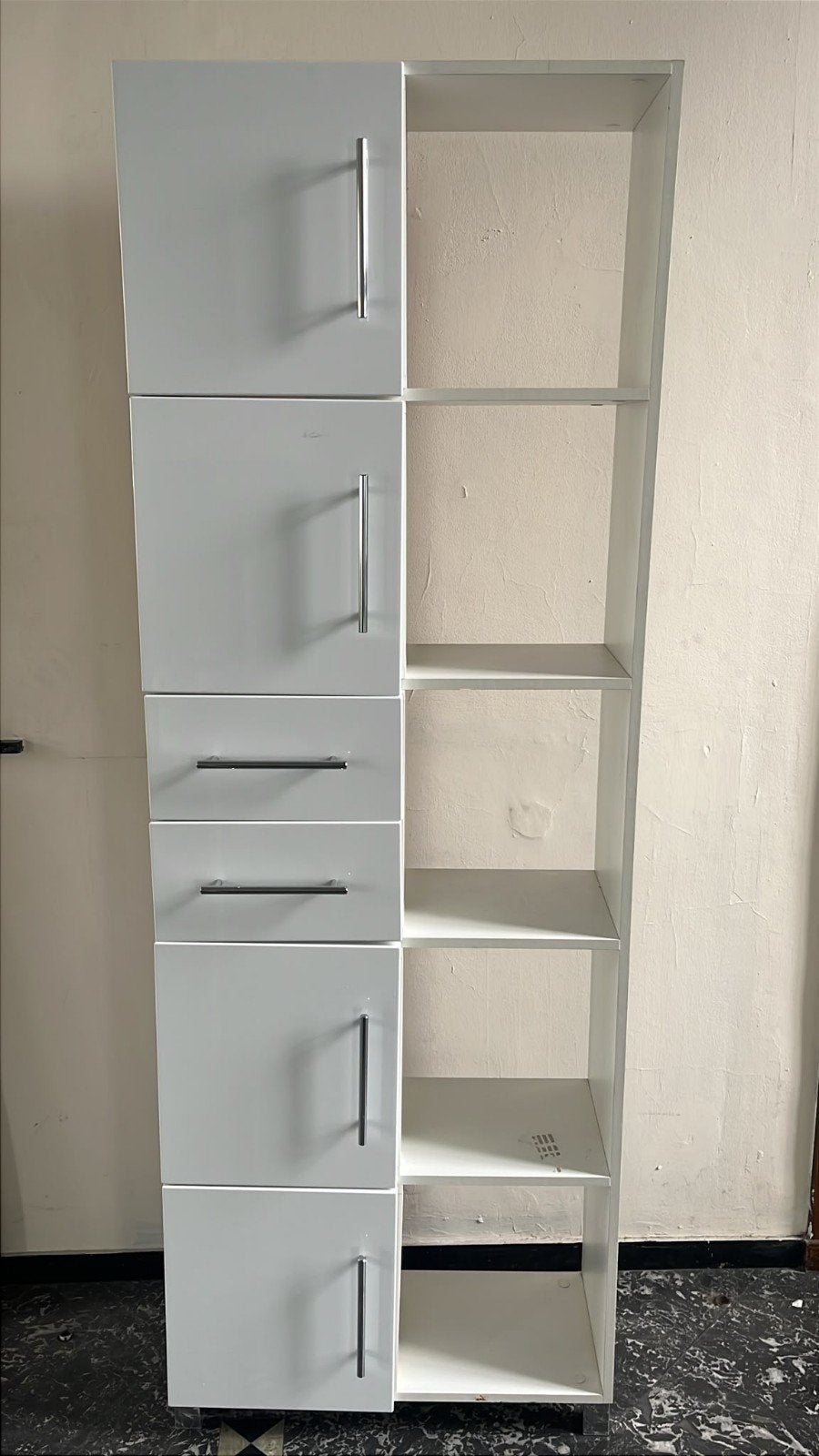 Meuble de rangement blanc – Portes, tiroirs & étagères