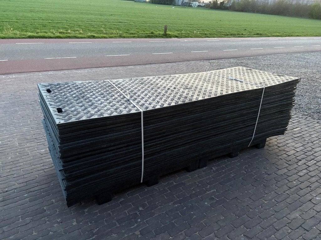 Kunststof rijplaten 300x100cm - gratis levering vanaf €1495, Doe-het-zelf en Bouw, Ophalen of Verzenden, Nieuw, Overige materialen