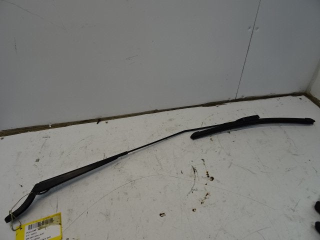 BRAS ESSUIE-GLACE AVANT DROIT 208 I (CA / CC / CK / CL), Kontakt-peugeot@peugeot.com, Utilisé, Peugeot Deutschland GmbH, Bahnhofsplatz
65423  Rüsselsheim, DE