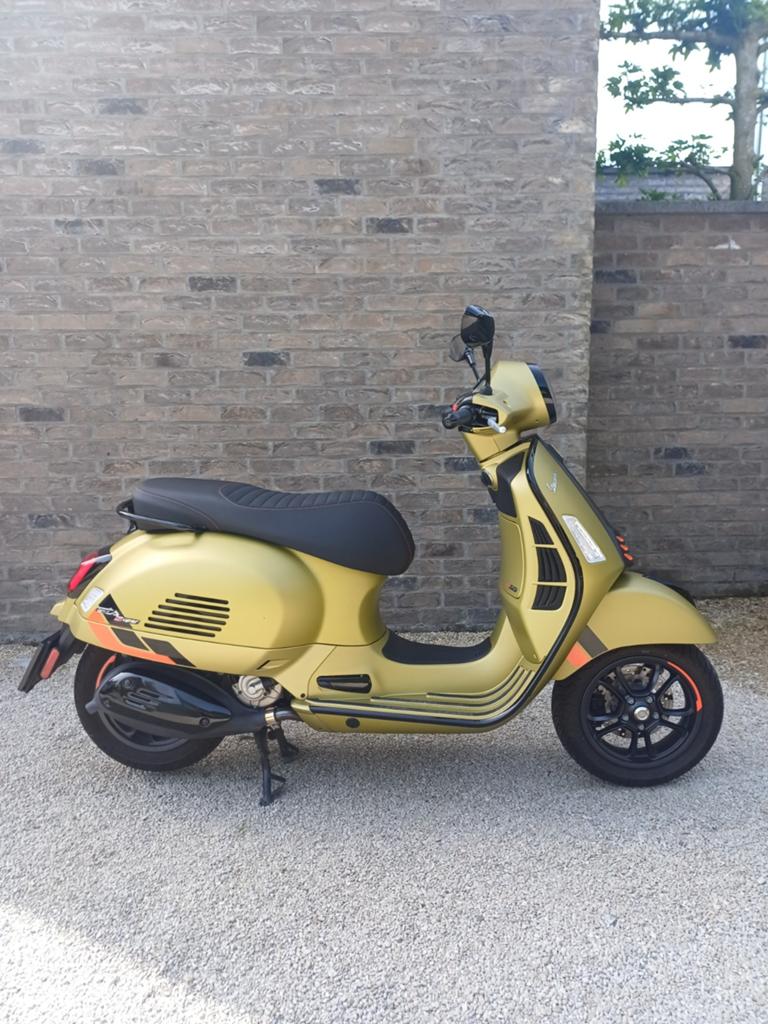 Vespa 310GTS S 2100km 1ste eigen.verde ambizioso mat