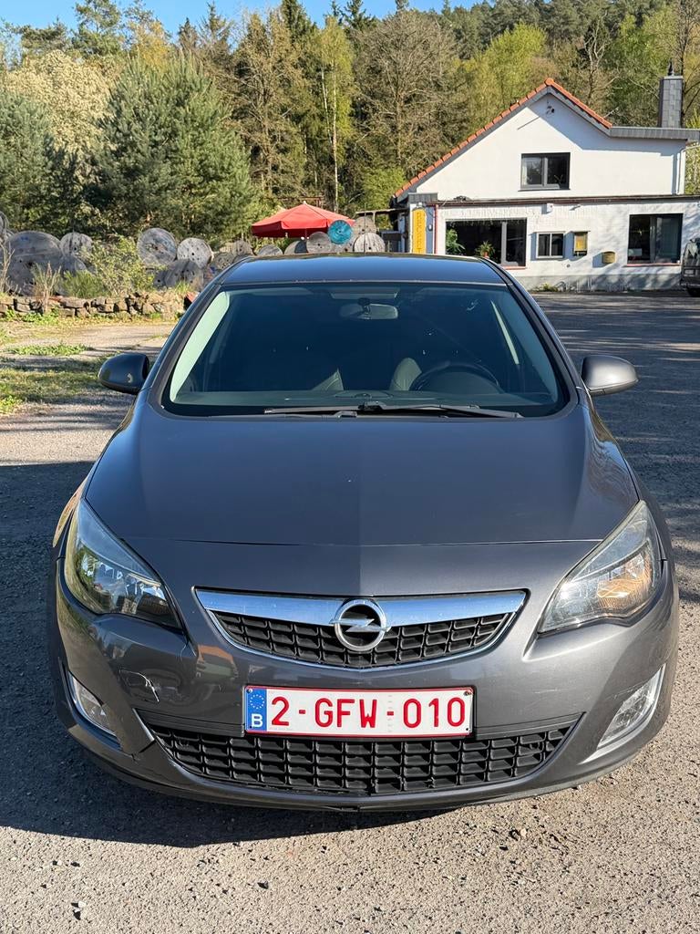 Opel Astra D, Auto's, Opel, Euro 5, 5 deurs, Te koop, Stadsauto