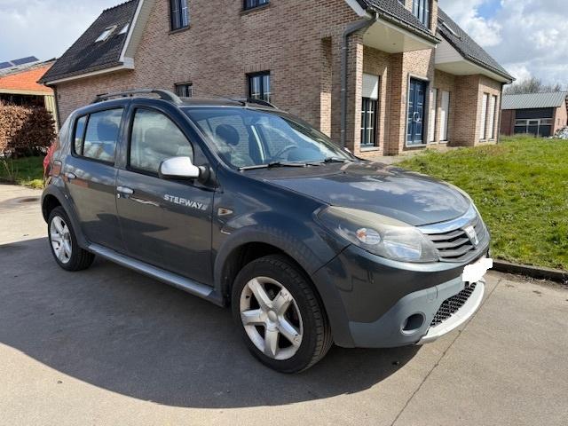 Dacia Sandero 1.6i Stepway *2010 *56000km, Auto's, Dacia, Stof, Zwart, 1600 cc, Bedrijf