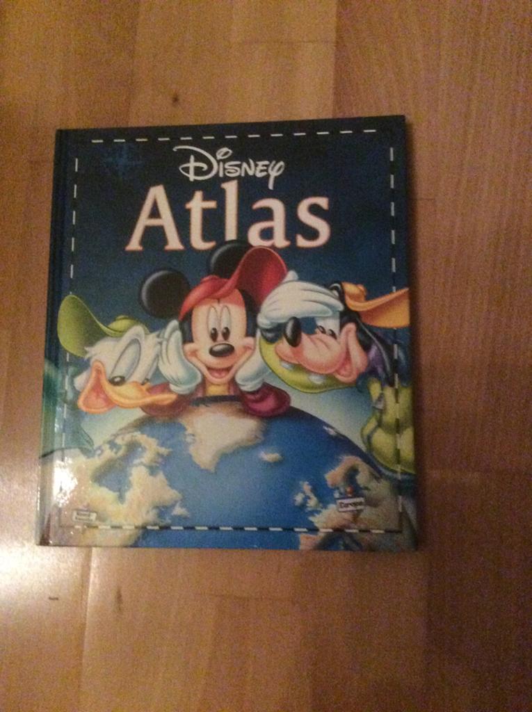 Disney, atlas, Boeken, Atlassen en Landkaarten, Ophalen, Zo goed als nieuw