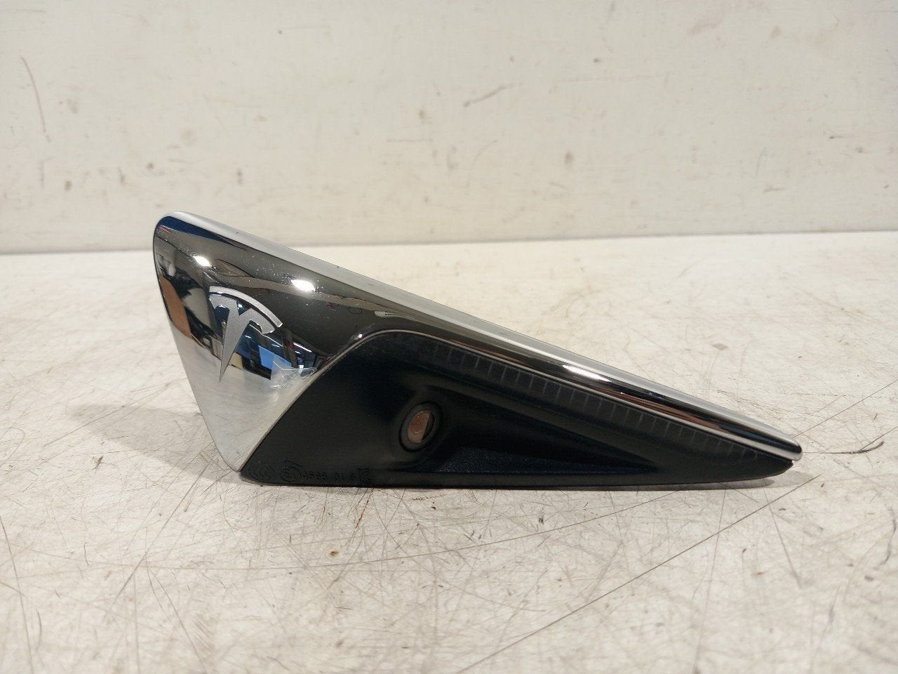 Camera voor Tesla Model 3, Onderdelen@venauto.nl, Van der Ven Autorecycling B.V., Ettenseweg 76, 4706 PB Roosendaal, The Netherlands