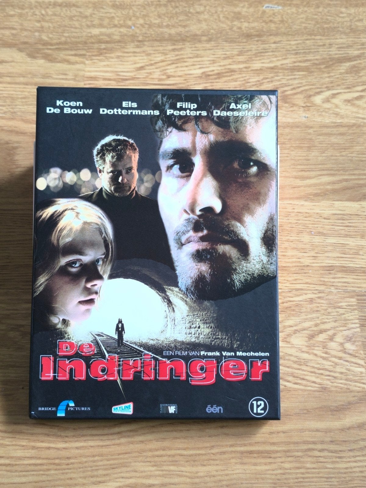 De indringer dvd box - de indringer harde box dvd - extra's, CD & DVD, DVD | Action, Comme neuf, Autres genres, Suppléments, À partir de 12 ans