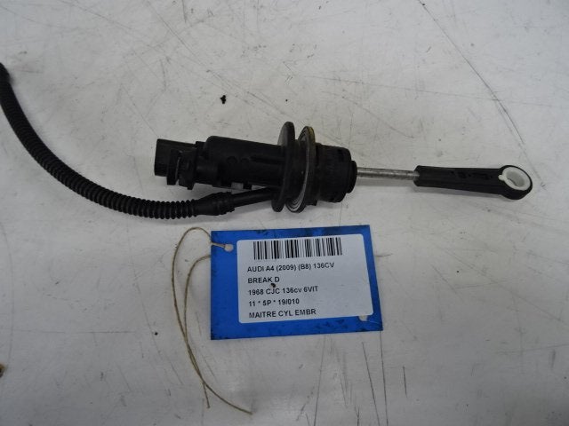 MAITRE CYLINDRE EMBRAYAGE Audi A4 Avant (B8) (8K1721401H), Autos : Pièces & Accessoires, Utilisé, Audi