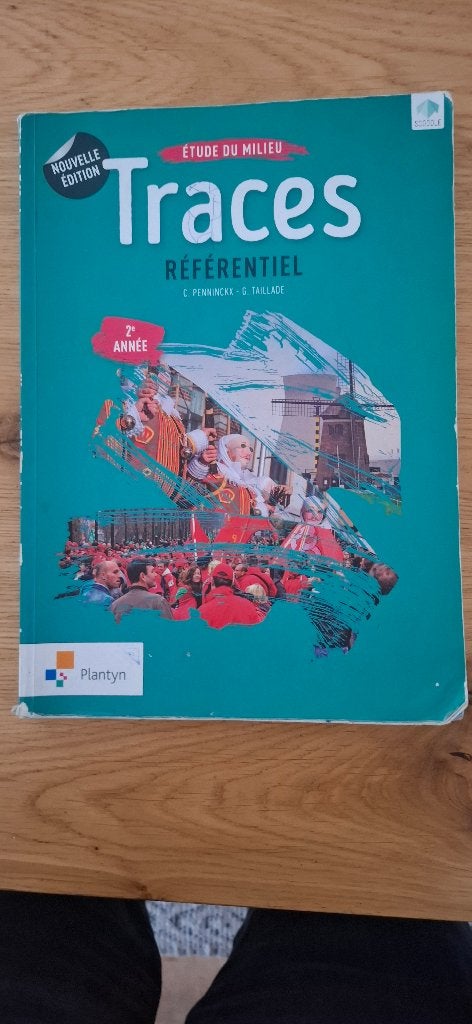 TRACES REFERENTIEL 2EME ANNEE, Livres, Enlèvement ou Envoi, Utilisé, Secondaire