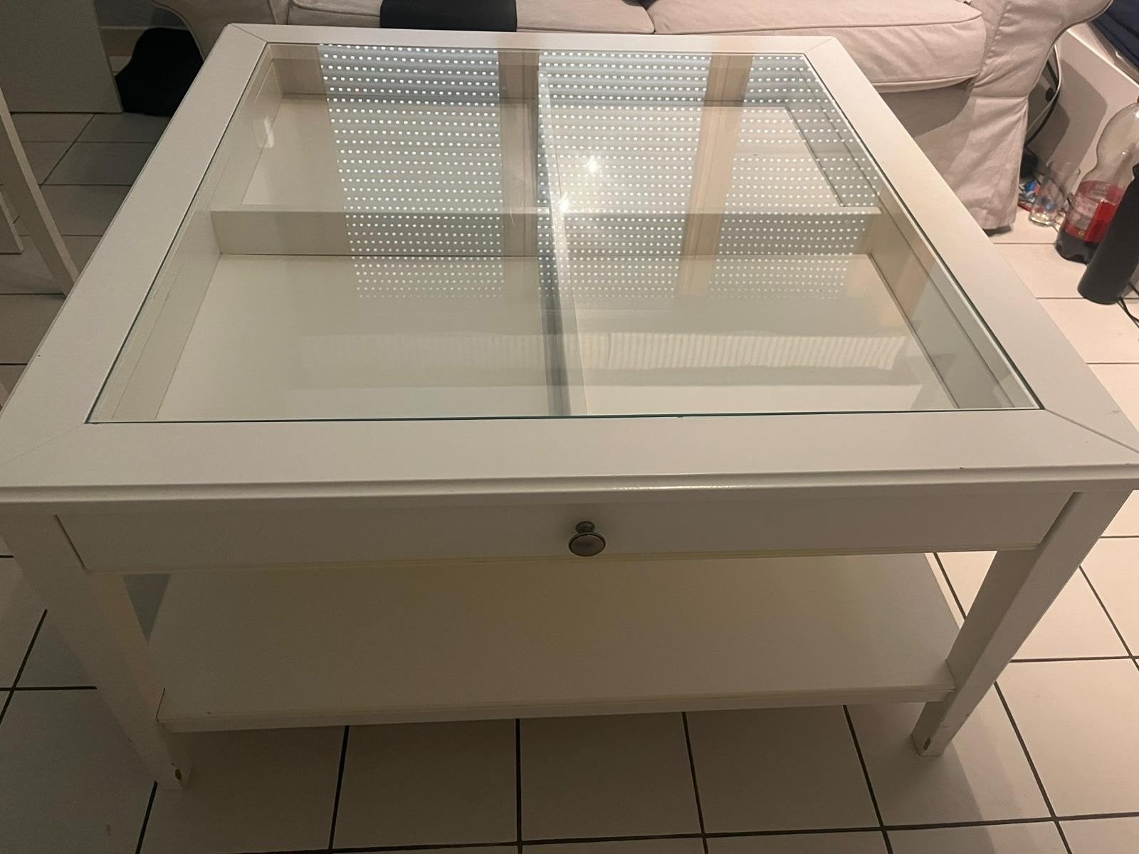 Table basse Ikea, Maison & Meubles, Tables | Tables de salon, Verre, Enlèvement