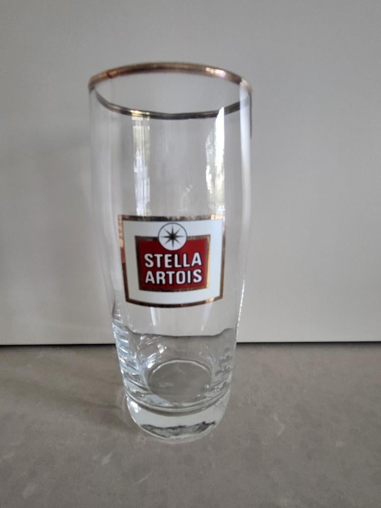Stella Artois halve liter oud model, Verzamelen, Biermerken, Ophalen of Verzenden, Stella Artois
