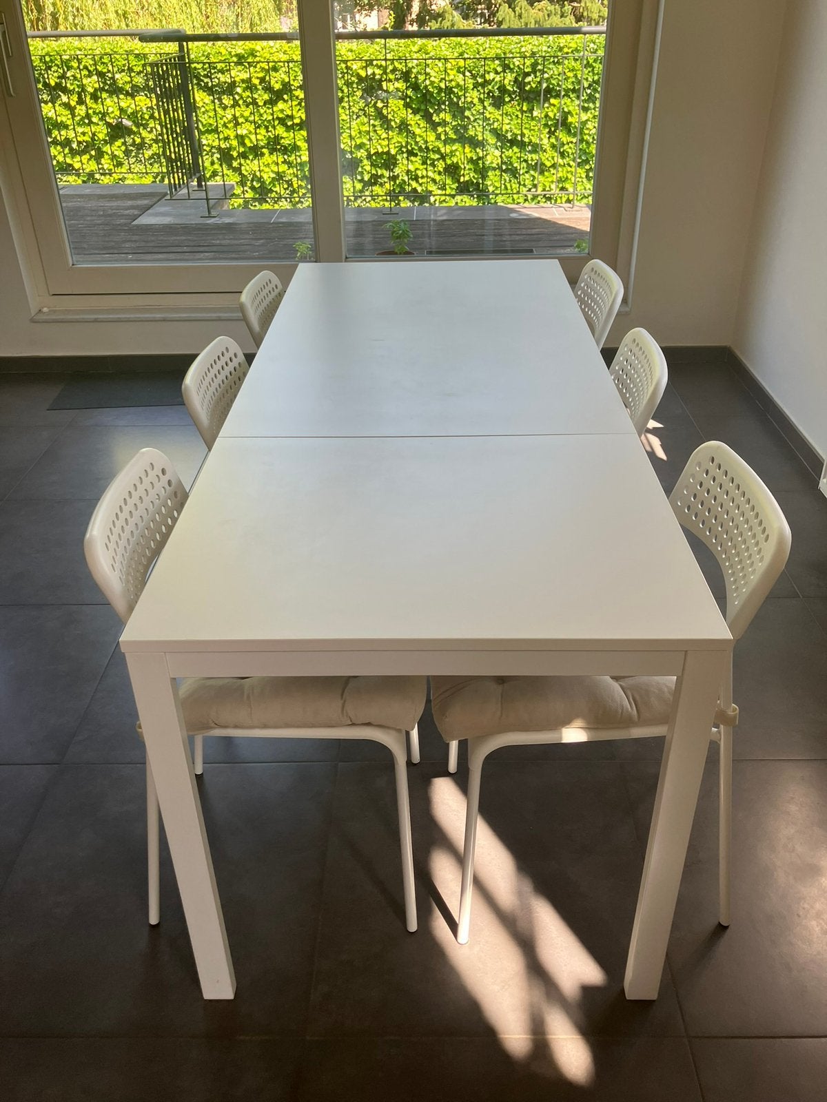 Uitschuifbare tafel met stoelen Ikea, Tuin en Terras, Tuinsets en Loungesets, Ophalen, Gebruikt